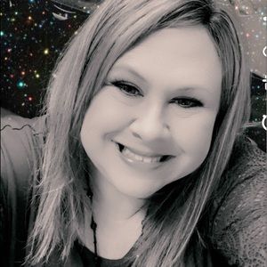 Meet your Posher, Libby